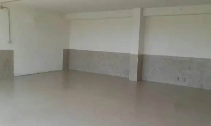 Rexer-Giugliano-in-Campania-DepositoGarage-GARAGE