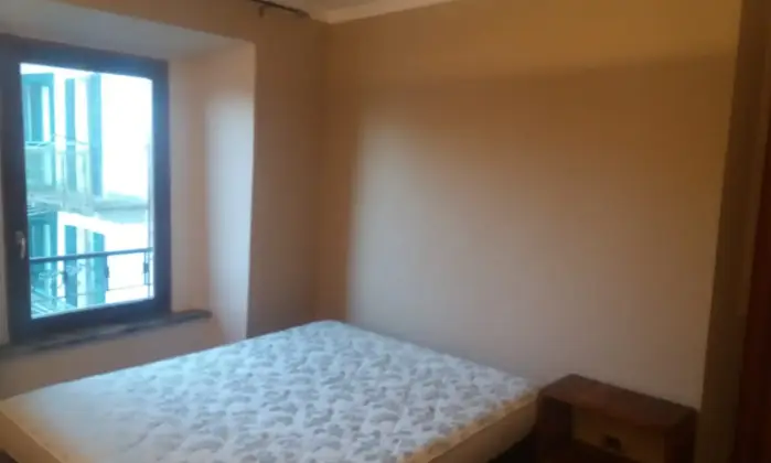 Rexer-Ponzone-Trilocale-ristrutturato-CAMERA-DA-LETTO