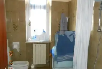 Rexer-Casalgrasso-Attico-luminoso-BAGNO