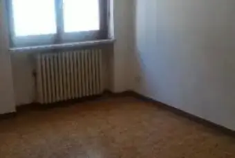 Rexer-Alessandria-Trilocale-piano-rialzato-CAMERA-DA-LETTO