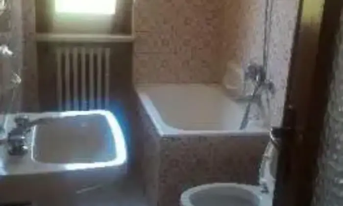 Rexer-Alessandria-Trilocale-piano-rialzato-BAGNO