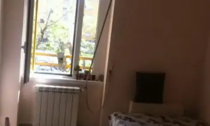 Rexer-Milano-Camera-singola-arredata-CAMERA-DA-LETTO