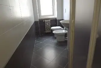 Rexer-Asti-Bilocale-ristrutturato-BAGNO