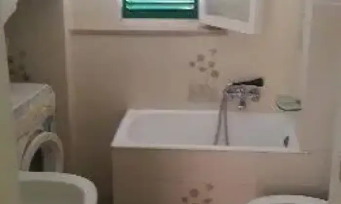 Rexer-Casalincontrada-Trilocale-su-livelli-BAGNO