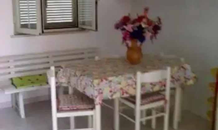 Rexer-Sperlonga-Villetta-indipendente-con-giardinetto-SALONE