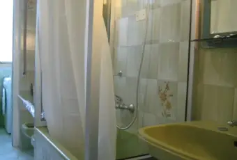 Rexer-Pescara-Trilocali-per-studenti-BAGNO