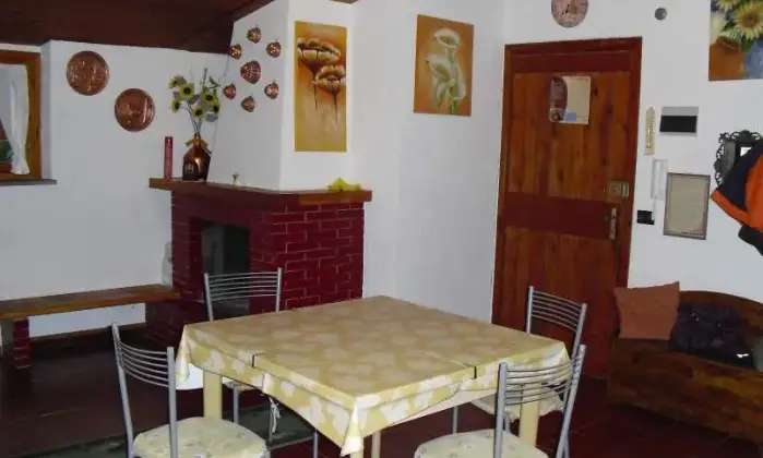 Rexer-Caramanico-Terme-Bilocale-ristrutturato-SALONE