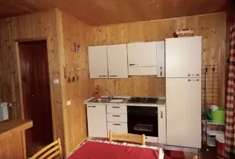 Rexer-Castione-della-Presolana-Villa-su-piani-indipendenti-CUCINA