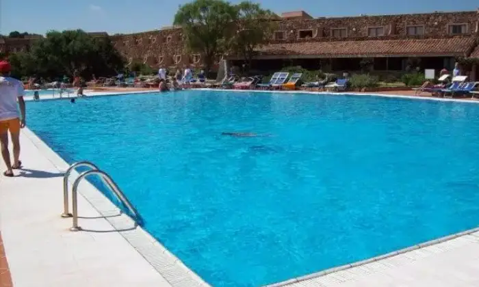 Rexer-Olbia-SARDEGNA-COSTA-SMERALDA-RESIDENCE-NURAGHE-agosto-ALTRO