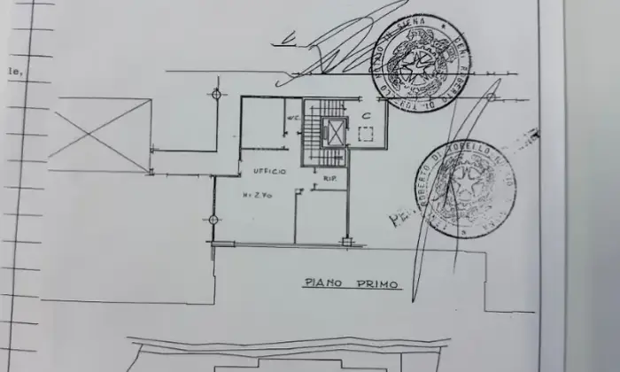 Rexer-Siena-Vendesi-Ufficio-a-Massetana-Romana-Siena-SI-Altro